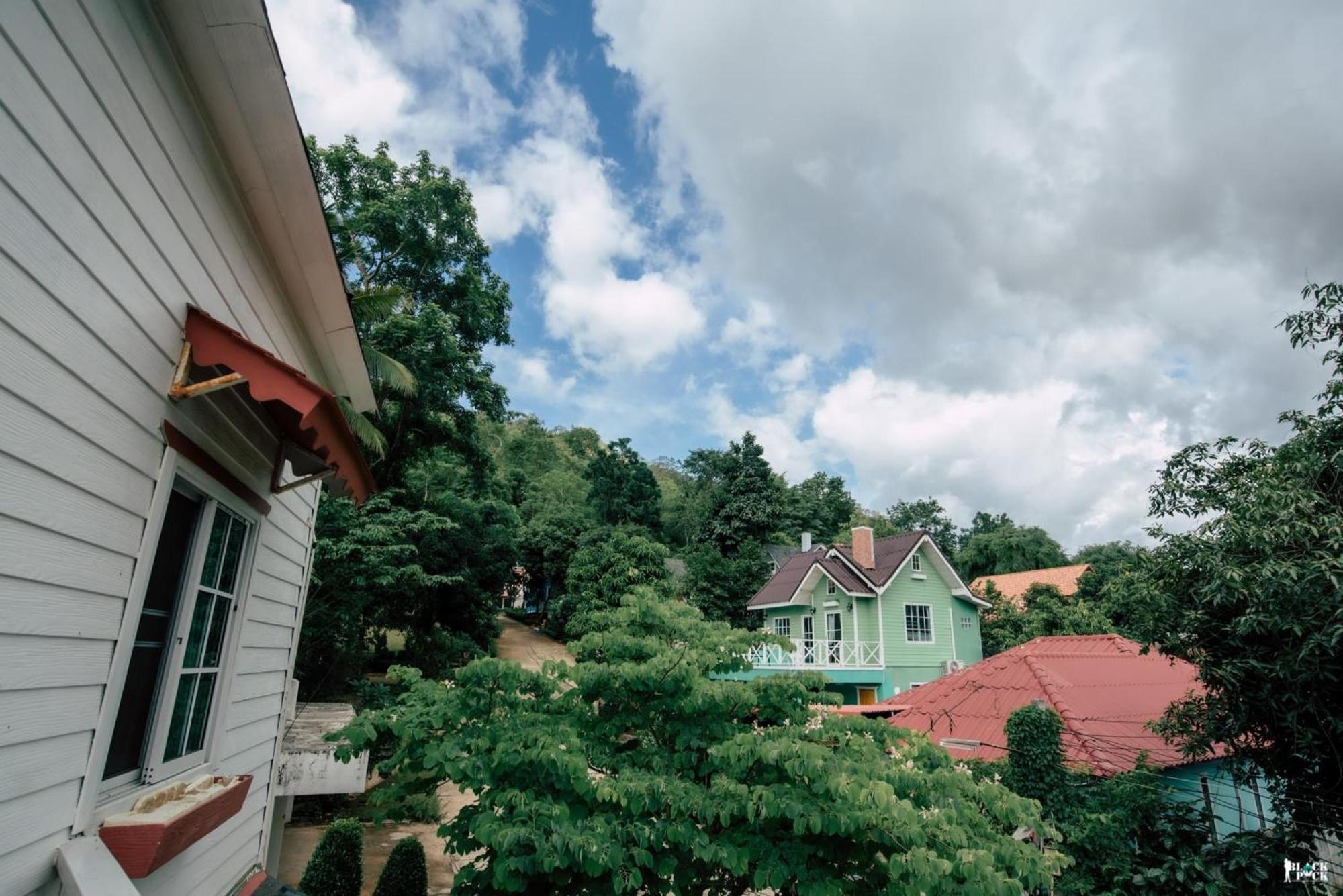 Suriyan Villa Erawan Kanchanaburi สุริยัน วิลล่า เอราวัณ กาญจนบุรี Tha Kradan Ngoại thất bức ảnh