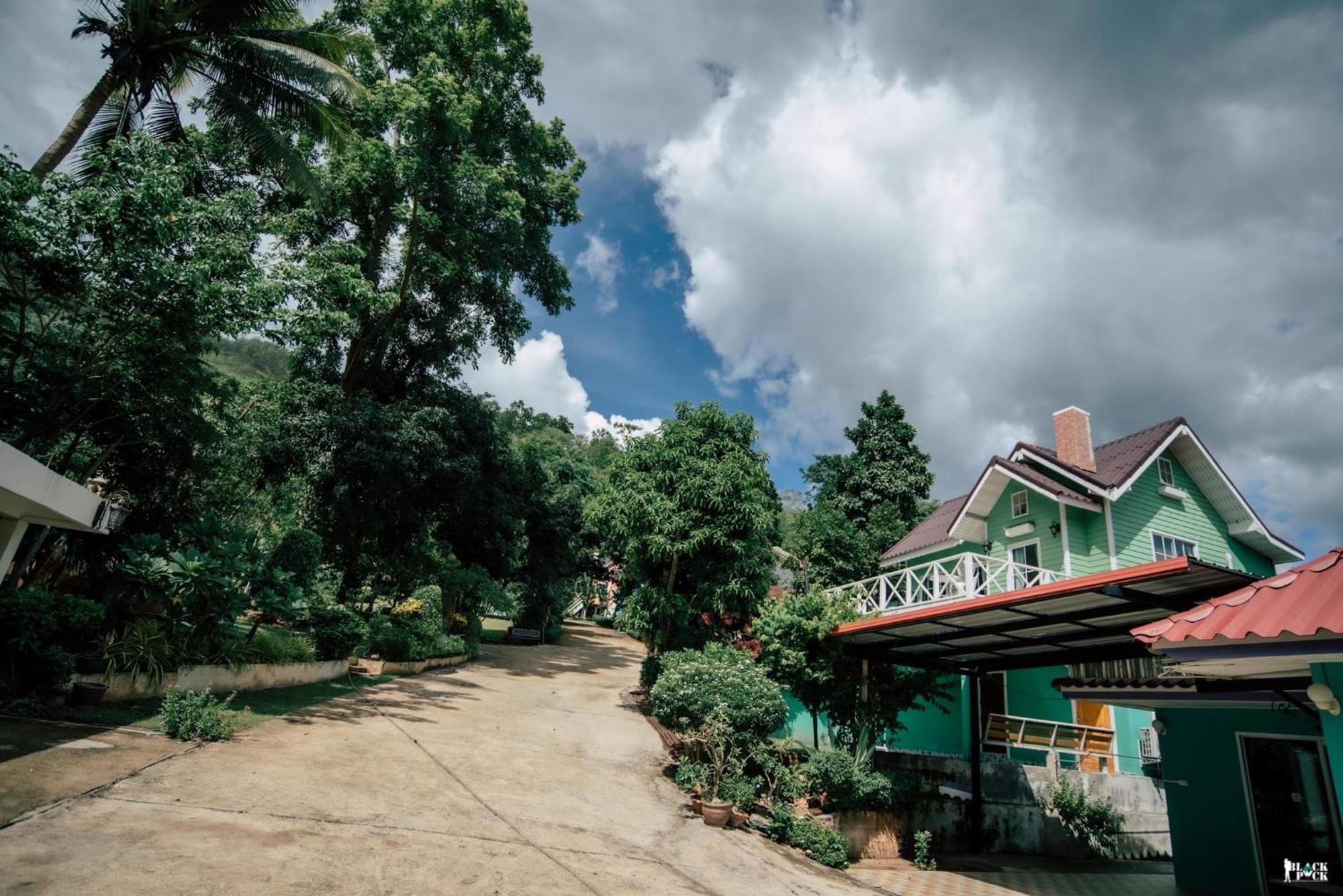 Suriyan Villa Erawan Kanchanaburi สุริยัน วิลล่า เอราวัณ กาญจนบุรี Tha Kradan Ngoại thất bức ảnh