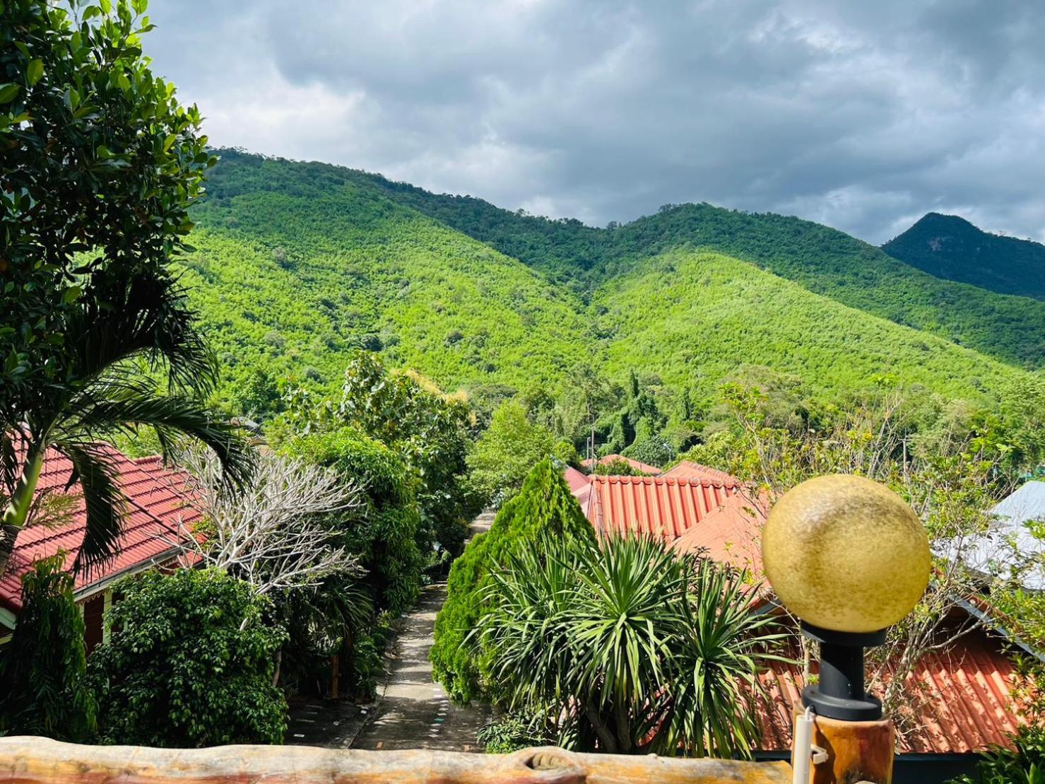 Suriyan Villa Erawan Kanchanaburi สุริยัน วิลล่า เอราวัณ กาญจนบุรี Tha Kradan Ngoại thất bức ảnh